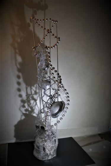 Sculptuur getiteld "Inside" door Tatiana Efremova, Origineel Kunstwerk, Steen
