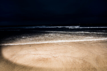 Photographie intitulée "Night Sea" par Tatjana Siadova, Œuvre d'art originale, Photographie numérique