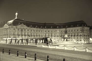 Photographie intitulée "Place de la Bourse…" par Tc.Photographie, Œuvre d'art originale, Photographie numérique