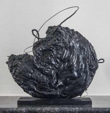 Sculpture intitulée "Dark Moon" par Tenos3000, Œuvre d'art originale, Plastique