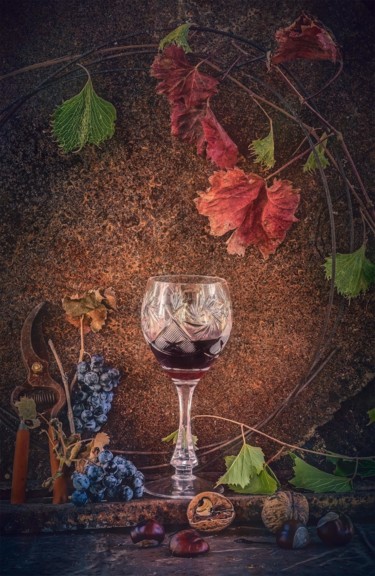 Photography titled "Wine" by Loreta Teodorova, Original Artwork