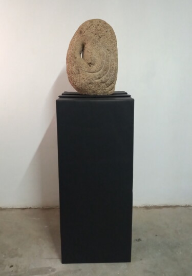 Sculpture titled "Eres una belleza" by Teófilo Reyes, Original Artwork, Stone