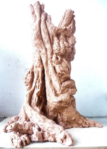 Sculpture titled "Tronc d'olivier" by Térégia, Original Artwork