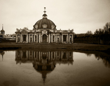 Fotografie mit dem Titel "The Pavilion" von Tudor Gafton, Original-Kunstwerk, Analog Fotografie