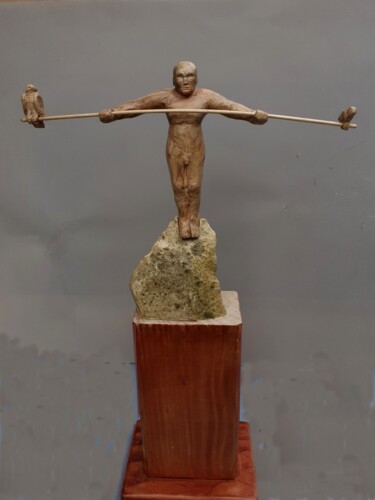 Skulptur mit dem Titel "Entre guerre et paix" von Jean-Pierre Thaurenne, Original-Kunstwerk, Holz