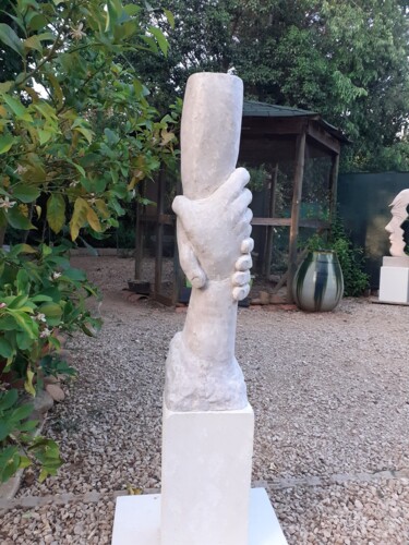 Sculpture titled "Mains salvatrices" by Jean-Pierre Thaurenne, Original Artwork, Stone