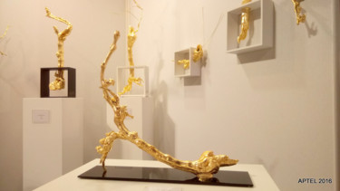 Sculpture titled "Jewerly of nature" by Thierry Aptel, Original Artwork, Wood