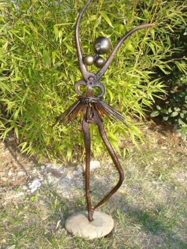 Sculpture intitulée "Prise en tenaille" par Thierry Gall, Œuvre d'art originale
