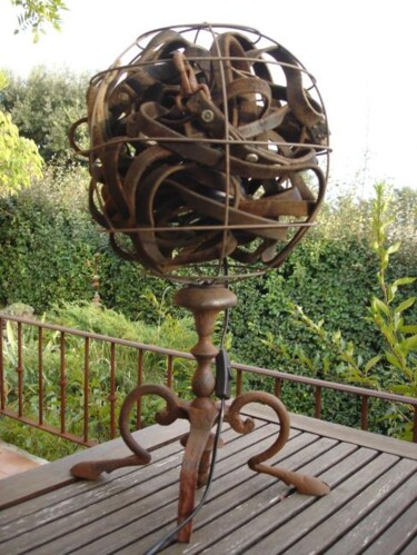 Sculpture titled "lampe à cheval" by Thierry Gall, Original Artwork