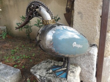 Sculpture titled "Canard Bleu..." by Thierry Gall, Original Artwork