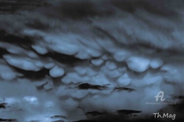 Photography titled "Nuages-en-furie-1.j…" by Thierry Magliulo (Th.Mag), Original Artwork