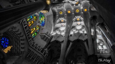 Photography titled "SAGRADA FAMILIA" by Thierry Magliulo (Th.Mag), Original Artwork