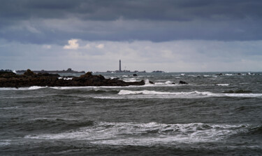 Photography titled "Le phare de L'île V…" by Thierry Martin, Original Artwork, Digital Photography