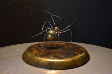 Sculpture titled "La Danseuse" by Mouss, Original Artwork, Metals