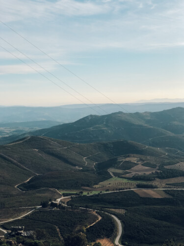 Fotografia zatytułowany „Portuguese Hills” autorstwa Tiago Esteves, Oryginalna praca, Fotografia nie manipulowana