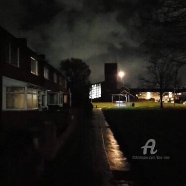 Photographie intitulée "Grim Night for a Wa…" par Tina Lane, Œuvre d'art originale, Photographie numérique