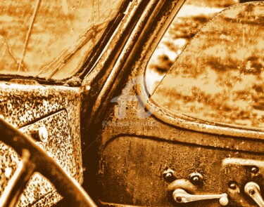Photography titled "Voiture épave OR." by Tito Villa, Original Artwork