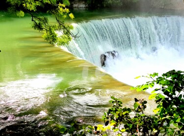 Photographie intitulée "Cascade." par Tito Villa, Œuvre d'art originale