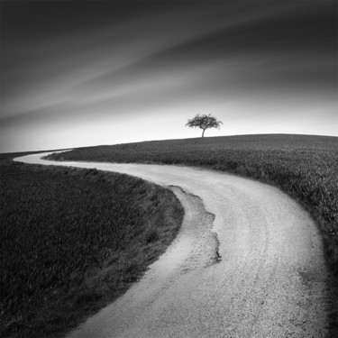 Fotografie mit dem Titel "Winding Road" von Tomáš Tisoň, Original-Kunstwerk, Digitale Fotografie