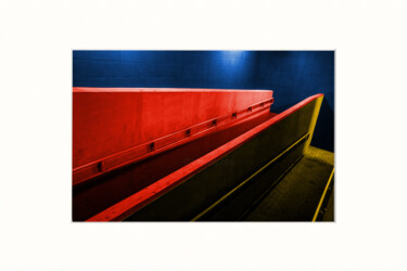 Фотография под названием "Ramp" - Tomasz Sobczak, Подлинное произведение искусства, Манипулированная фотография Установлен н…