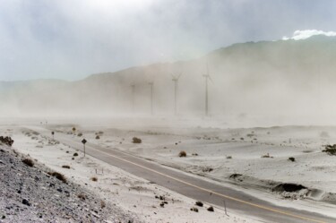 Photographie intitulée "On The Road, III" par Tony Harmer, Œuvre d'art originale, Photographie numérique