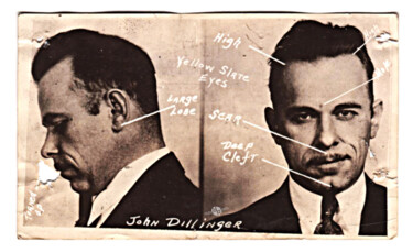Pintura titulada "John Dillinger Mug…" por Tony Rubino, Obra de arte original, Acrílico Montado en Bastidor de camilla de ma…