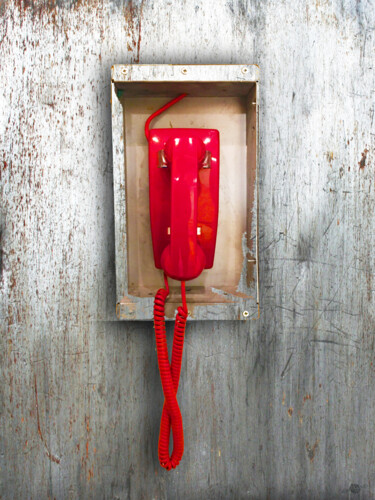 Malerei mit dem Titel "Cold War Red Phone" von Tony Rubino, Original-Kunstwerk, Acryl Auf Keilrahmen aus Holz montiert