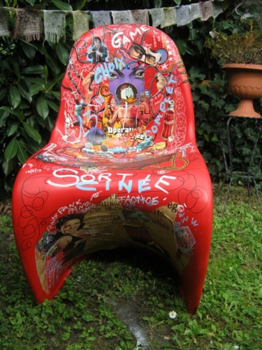 Artisanat intitulée "chaise rouge nico" par Girerd Christophe, Œuvre d'art originale