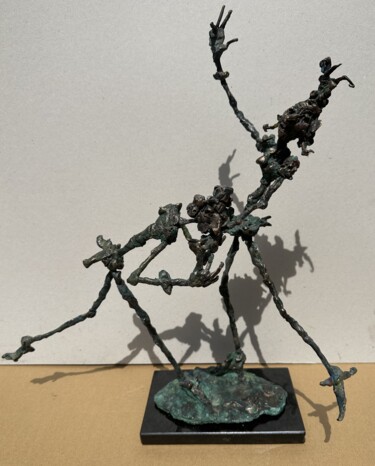 Sculpture intitulée "Dance with Casanova" par Erno Toth, Œuvre d'art originale, Bronze