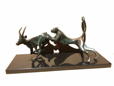 Скульптура под названием "Hunting" - Kristof Toth, Подлинное произведение искусства, Бронза