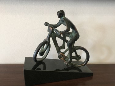 Scultura intitolato "Biker" da Kristof Toth, Opera d'arte originale, Bronzo