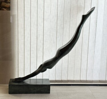 Escultura intitulada "Diver (big)" por Kristof Toth, Obras de arte originais, Bronze