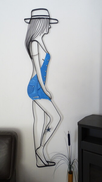 「Monica」というタイトルの彫刻 Alain Touretteによって, オリジナルのアートワーク, 金属