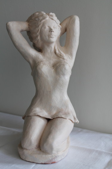 Sculpture intitulée "Jeune fille en nuis…" par Elisabeth Feixes-Troin, Œuvre d'art originale