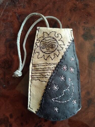Текстильное искусство под названием "ключница" - Aleksandr Bo, Подлинное произведение искусства, вышивка