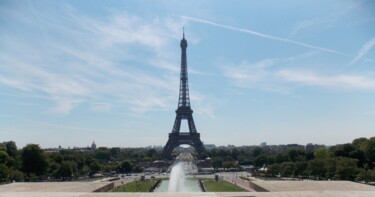 Photography titled "Eiffel Tower Horizon" by Troy Wilson-Ripsom, Original Artwork, Digital Photography