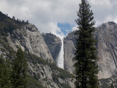 Photography titled "Yosemite Falls 4" by Troy Wilson-Ripsom, Original Artwork, Digital Photography