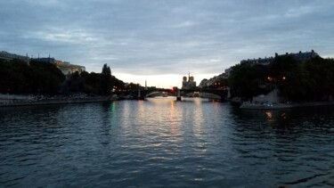 Photography titled "Seine Cruise 1" by Troy Wilson-Ripsom, Original Artwork, Digital Photography
