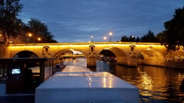 Photographie intitulée "Seine Cruise 4" par Troy Wilson-Ripsom, Œuvre d'art originale, Photographie numérique