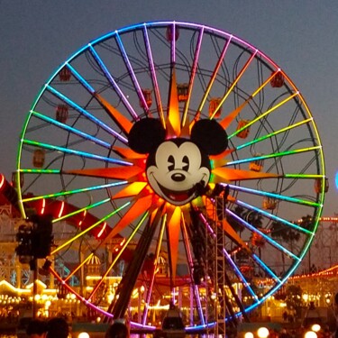 Fotografia intitolato "Iconic Ferris Wheel" da Troy Wilson-Ripsom, Opera d'arte originale, Fotografia digitale