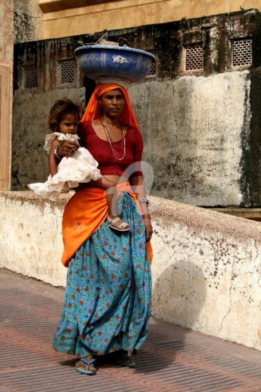 Photography titled "Donna del Rajasthan" by Gian Piero Trucco, Original Artwork