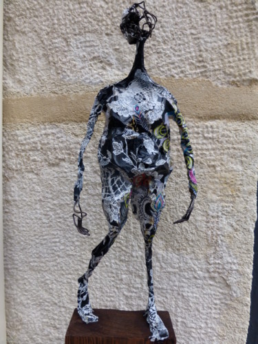 Sculpture titled "Sans titre" by Marie Tucat, Original Artwork