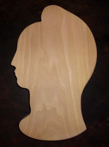 Sculptuur getiteld "Marianne - noyer -…" door Serge Uebersax, Origineel Kunstwerk, Hout