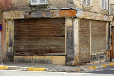 Fotografie mit dem Titel "Abandoned Shops XI" von Ulli Heupel, Original-Kunstwerk