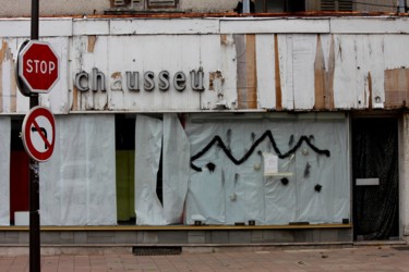 Fotografie mit dem Titel "Abandoned Shops XII" von Ulli Heupel, Original-Kunstwerk
