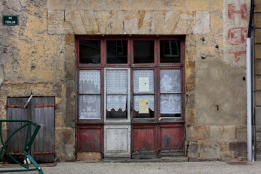 Photography titled "Abandoned Shops XIX" by Ulli Heupel, Original Artwork