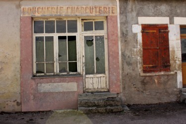 Photography titled "Abandoned Shops XLV" by Ulli Heupel, Original Artwork