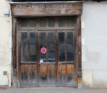 Photographie intitulée "Abandoned Shops LIII" par Ulli Heupel, Œuvre d'art originale
