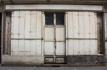 Fotografie mit dem Titel "Abandoned Shops LXX…" von Ulli Heupel, Original-Kunstwerk