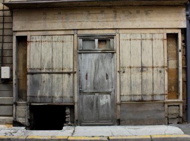 Photographie intitulée "Abandoned Shops LXX…" par Ulli Heupel, Œuvre d'art originale